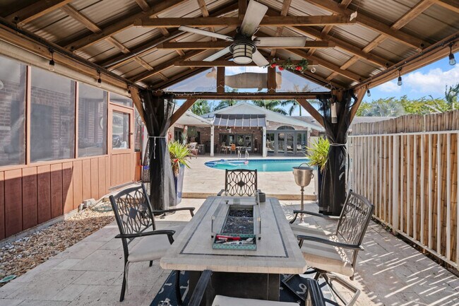 Building Photo - 4501 Briarcliff Ln