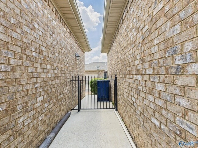 Building Photo - 413 White Petal St SW