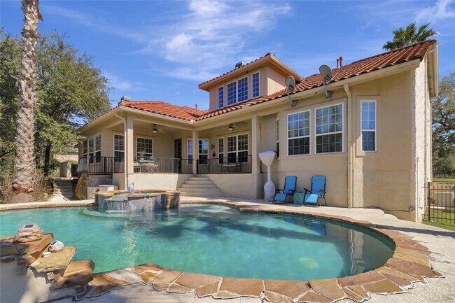 Building Photo - 5600 Laguna Cliff Ln