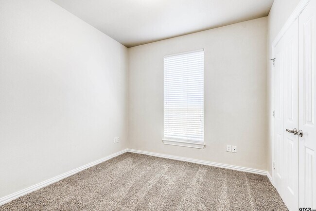 Building Photo - 12579 Kara Lynn Place