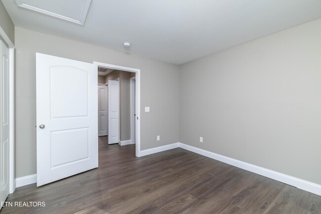 Building Photo - 112 Bennett Ln