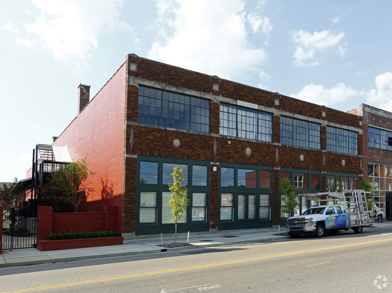 Primary Photo - Printer's Alley Lofts