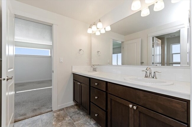 Building Photo - 10757 W Thimbleberry Ct