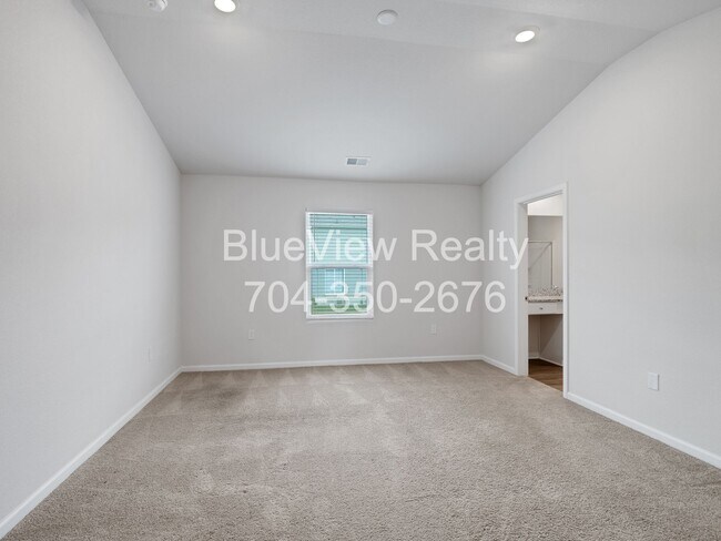 Building Photo - 9346 Creedmore Hills Dr