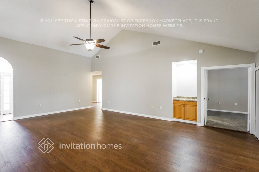Building Photo - 2291 Saratoga Ln