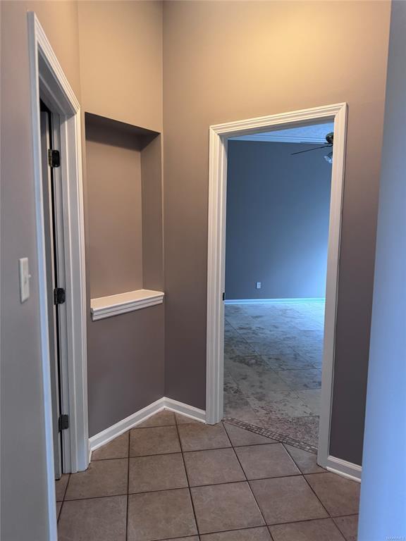 Building Photo - 1924 Dundee Dr