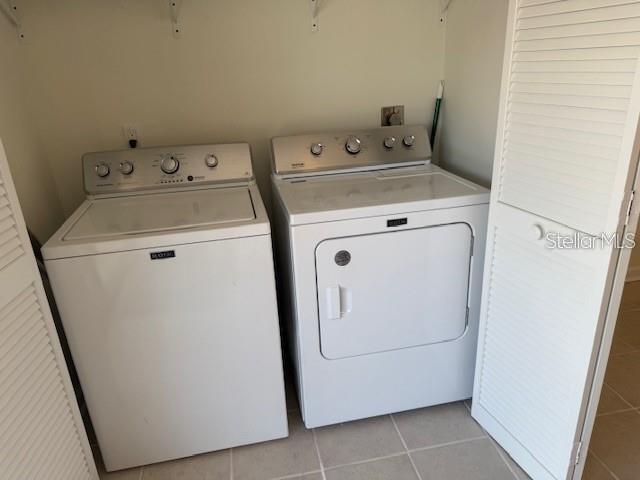 Building Photo - 6120 Country Club Way