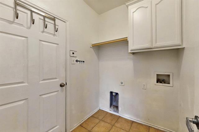 Building Photo - 9533 Willow Branch Way