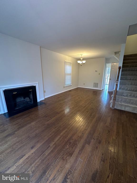 Building Photo - 529 Colecroft Ct