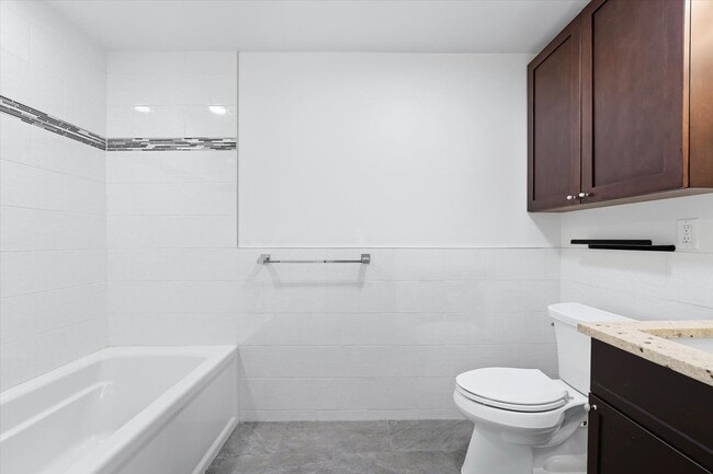 Building Photo - 251 Newark Ave