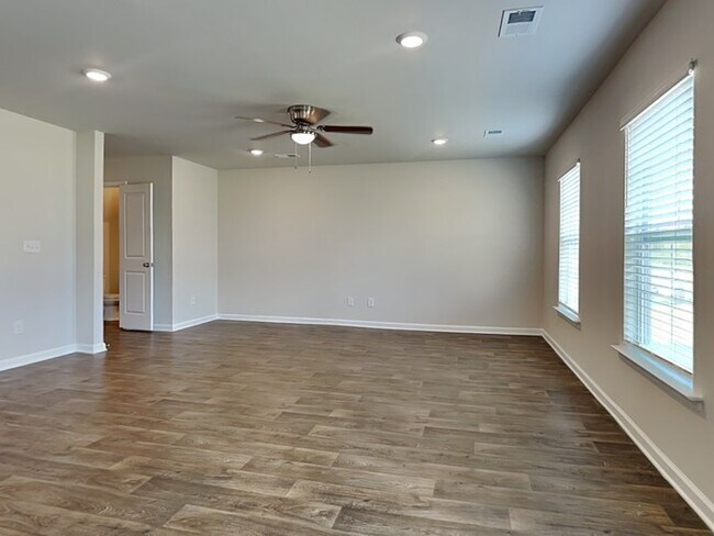 Building Photo - Apply Today! Burnside Farms!! Near USC, I-77