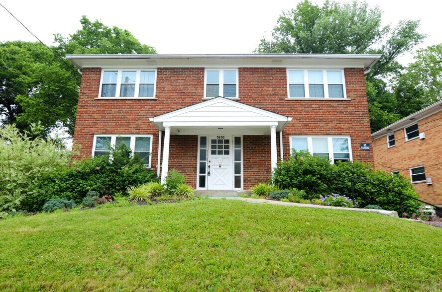 Primary Photo - 5850 Robison Rd
