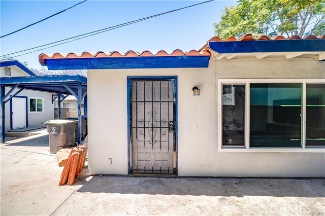 Building Photo - 1011 W Myrtle St