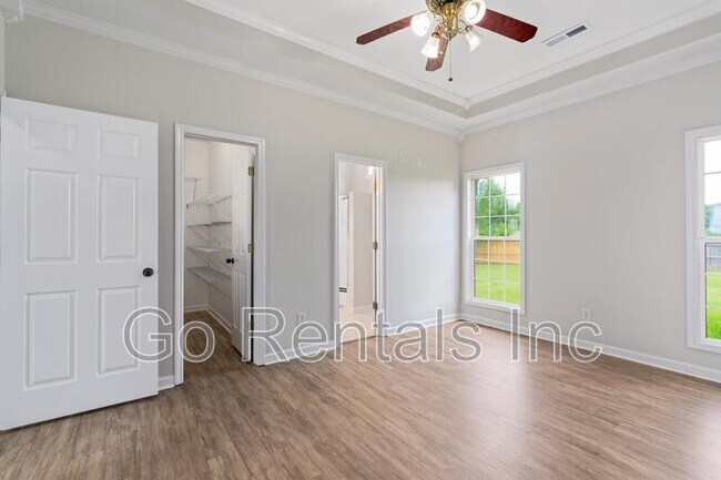 Building Photo - 117 Camden Lake Dr