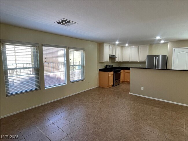 Building Photo - 534 Swiss Cottage Ave