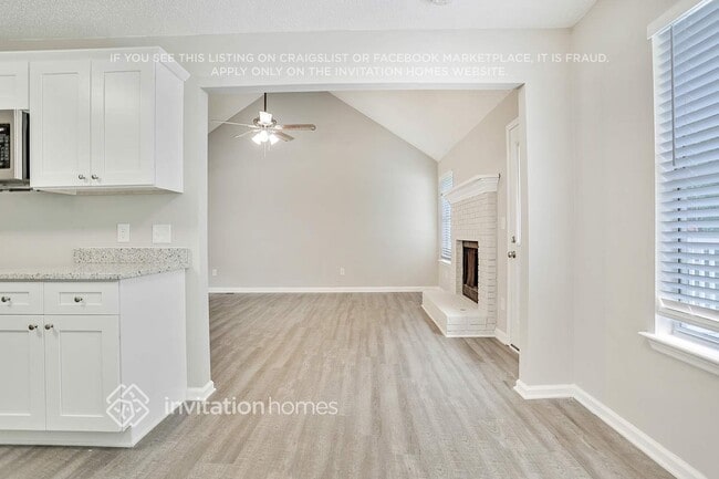Building Photo - 135 Carrera Rd