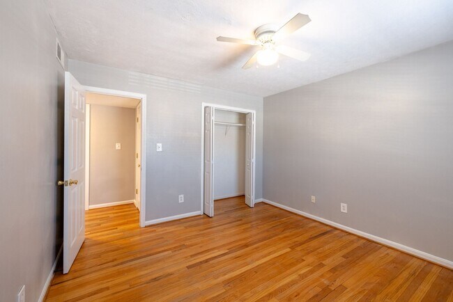 Building Photo - Peachtree Hills Court, 2-bedroom Atlanta address in the heart of the hills for $1400-month
