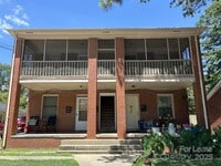 Building Photo - 2729 Bancroft St