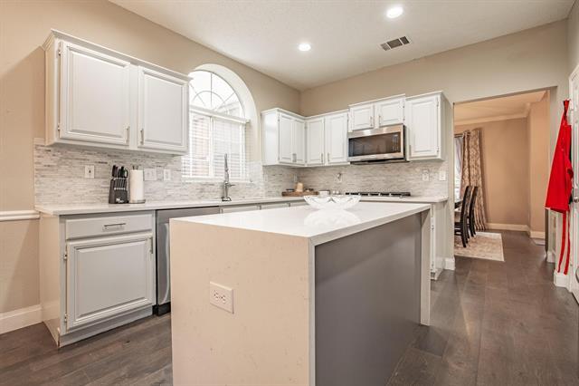 Building Photo - 1817 Walters Dr