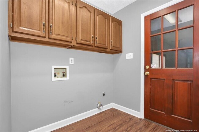 Building Photo - 5613 Monks Walk Ct