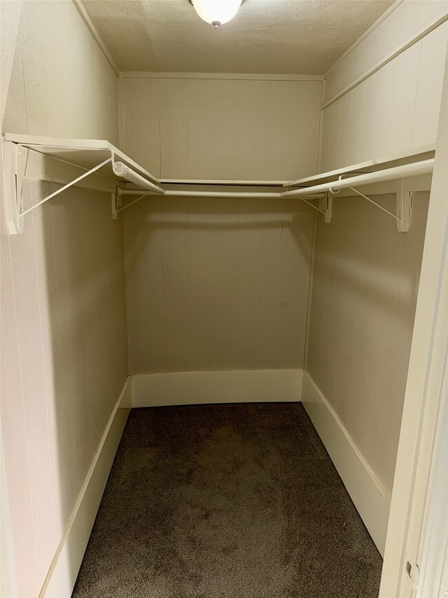 Building Photo - 6144 Doulton Dr