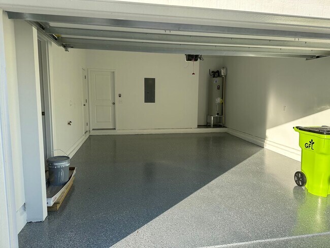 Building Photo - 2804 Austin Fls Sta