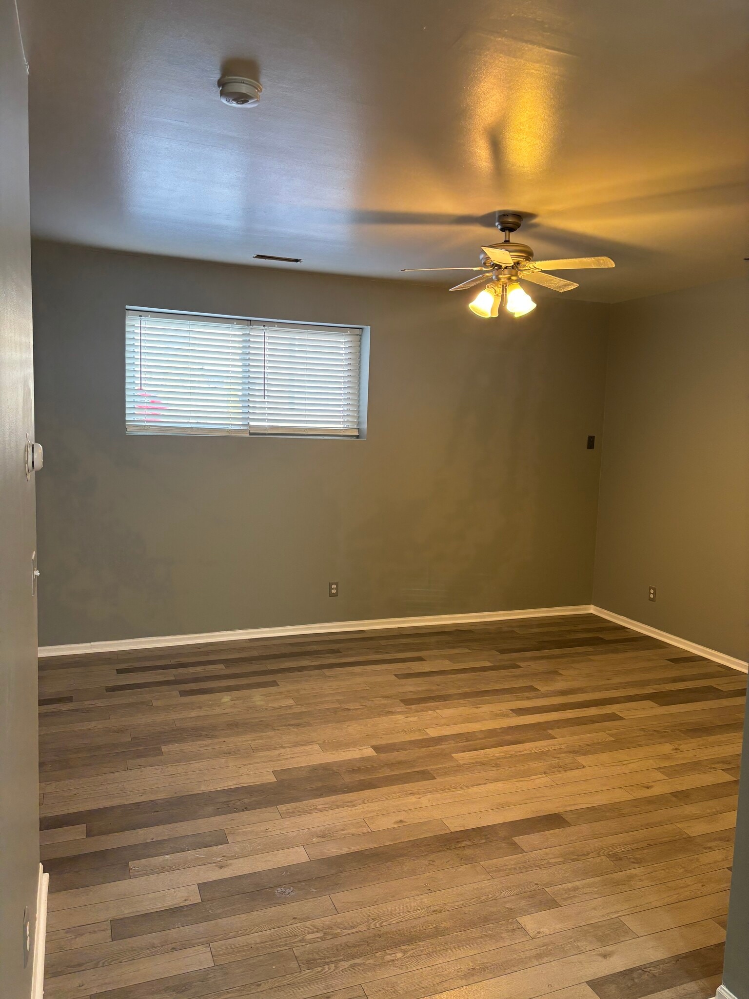 Building Photo - 1023 44th St