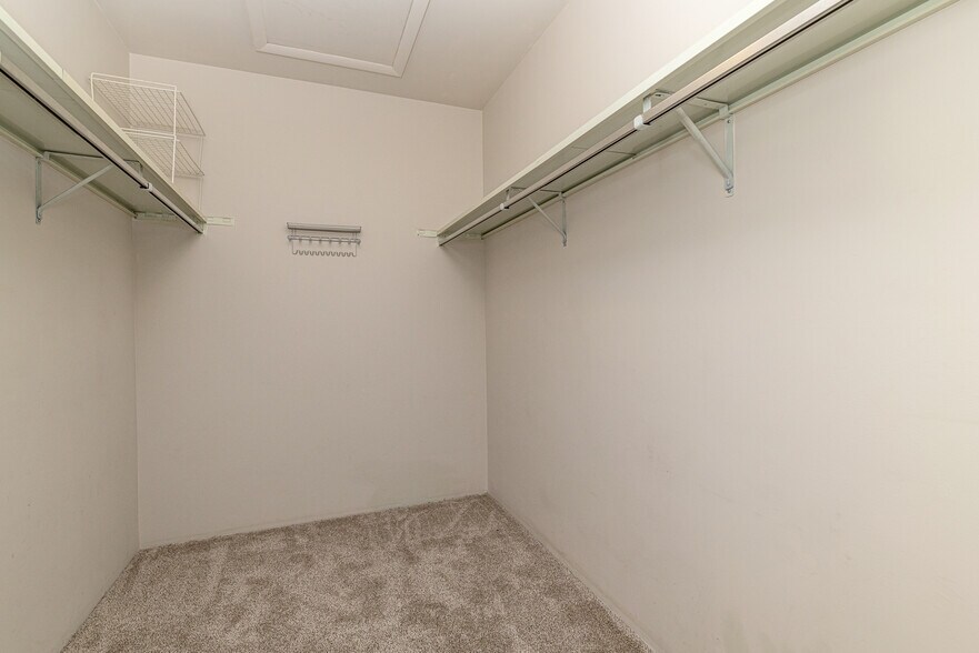 Building Photo - 3022 S Wheeling Way