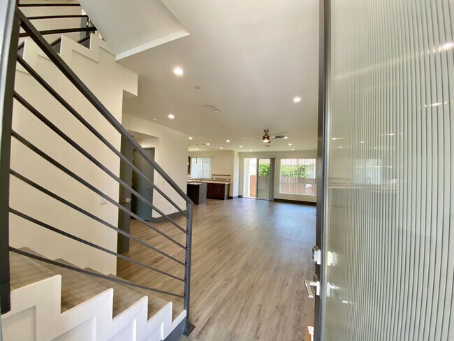 Building Photo - 6437 86th