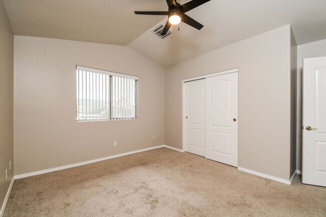 Building Photo - 6152 S Hidden Hill