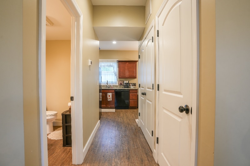 Building Photo - 117 S Beckman Dr