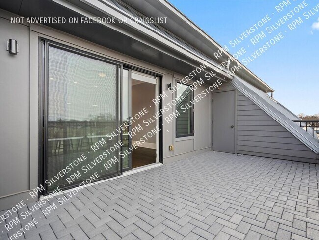 Building Photo - 1401 Walnut Blvd