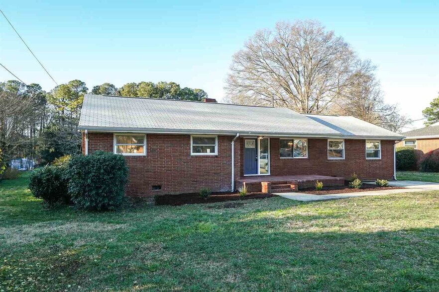 Primary Photo - 3511 Duke Homestead Rd