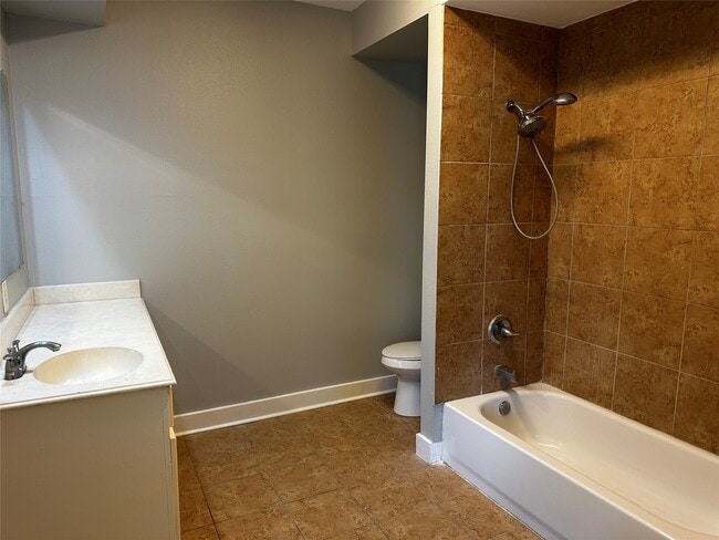 Building Photo - 2910 Wichita St