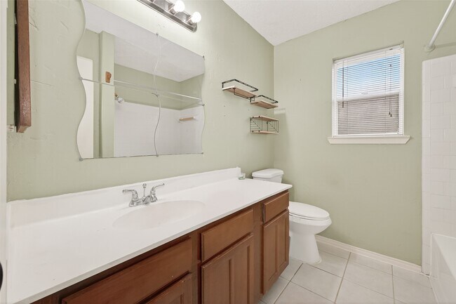 Building Photo - 6630 Harpers Dr