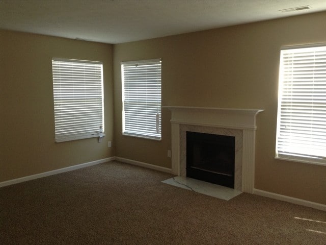 Building Photo - 10827 Tanbark Dr