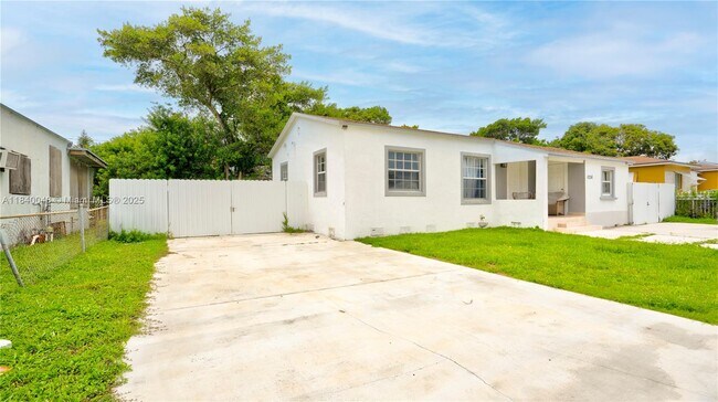 Building Photo - 1036 NW 75th St