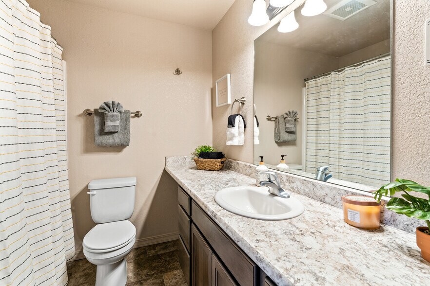 Building Photo - 1210 Wildcat Dr