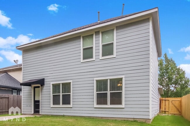 Building Photo - 18421 Sunrise Pines Dr