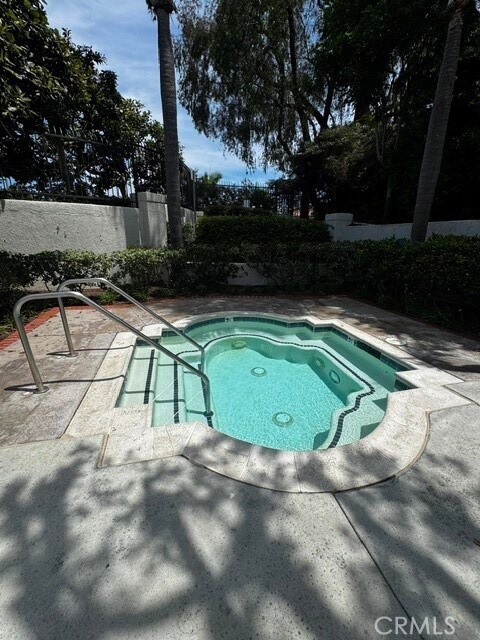Building Photo - 55 Palm Beach Ct