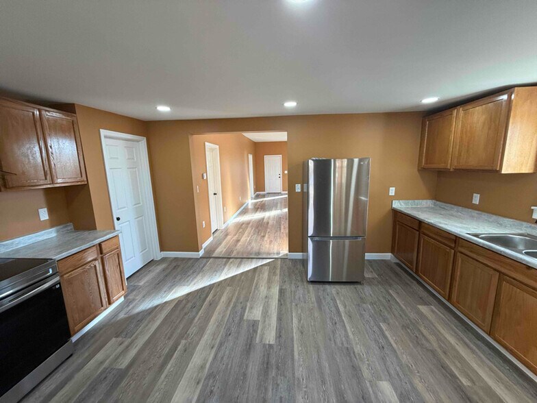 Building Photo - 8120 3rd Ave