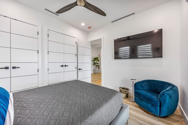 Building Photo - 2175 S Tropical Trail