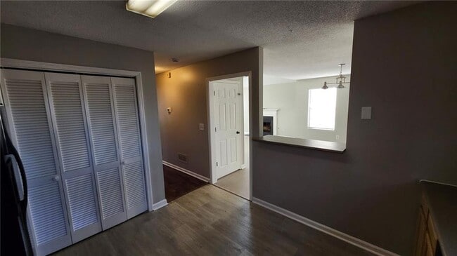 Building Photo - 4143 Lake Mist Dr NW