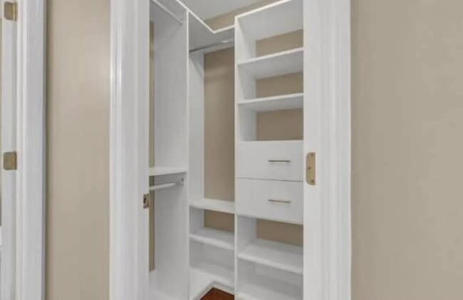 Building Photo - 8638 Grassy Oak Trail