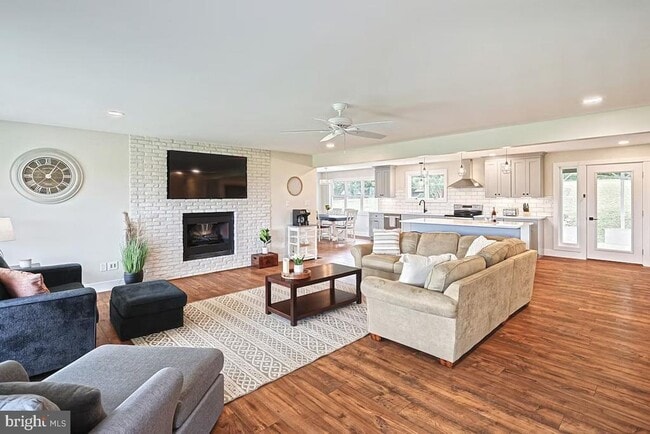 Building Photo - 790 Bendersville Wenksville Rd