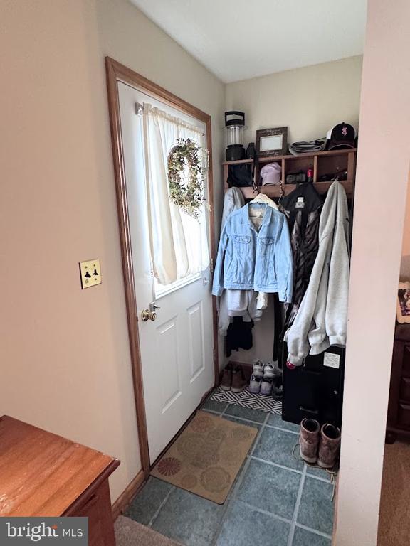 Building Photo - 2209 Shartlesville Rd