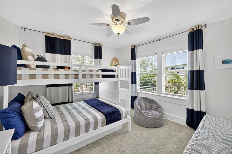 Building Photo - 235 10TH Ave