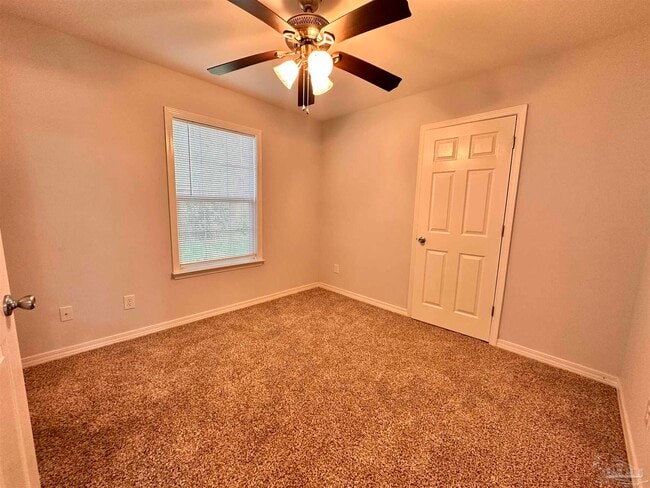 Building Photo - 4780 Oakland Dr