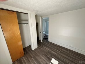 Building Photo - 225 Marlborough Rd