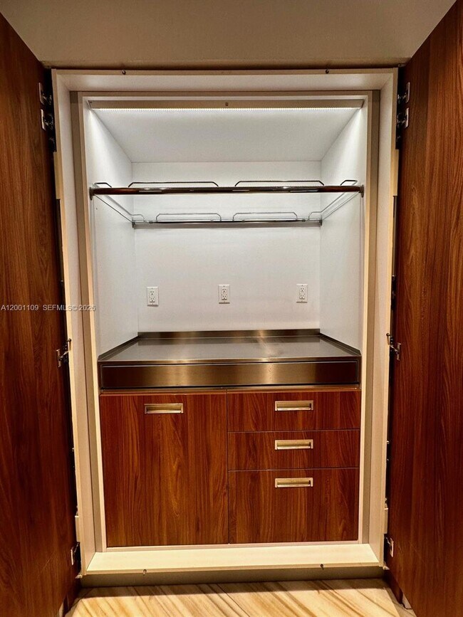 Building Photo - 223 NW 129th Ave